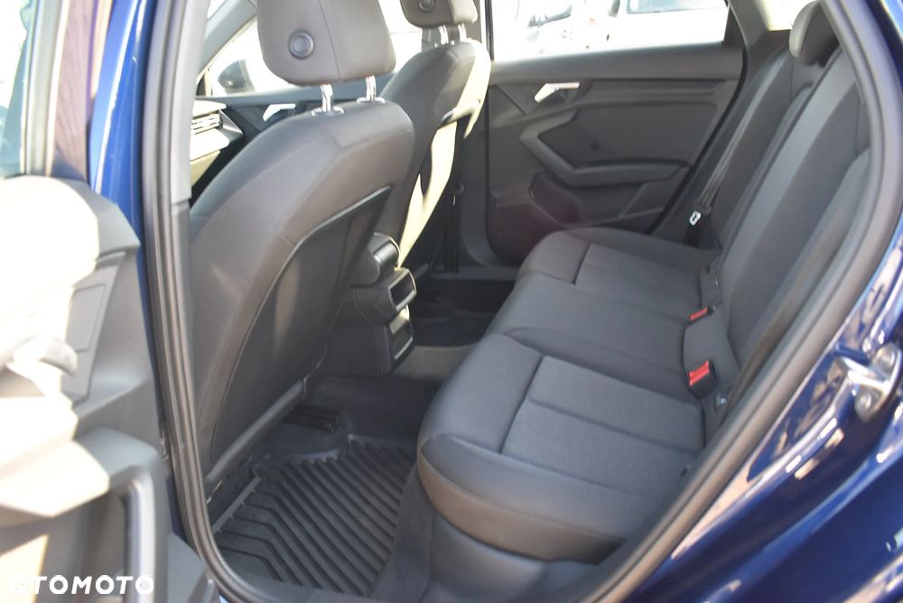 Audi A3 Sportback 30 TDI S tronic - 12