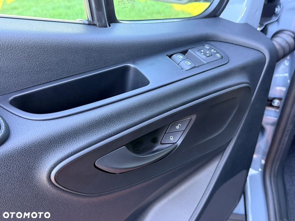 Mercedes-Benz Sprinter - 21