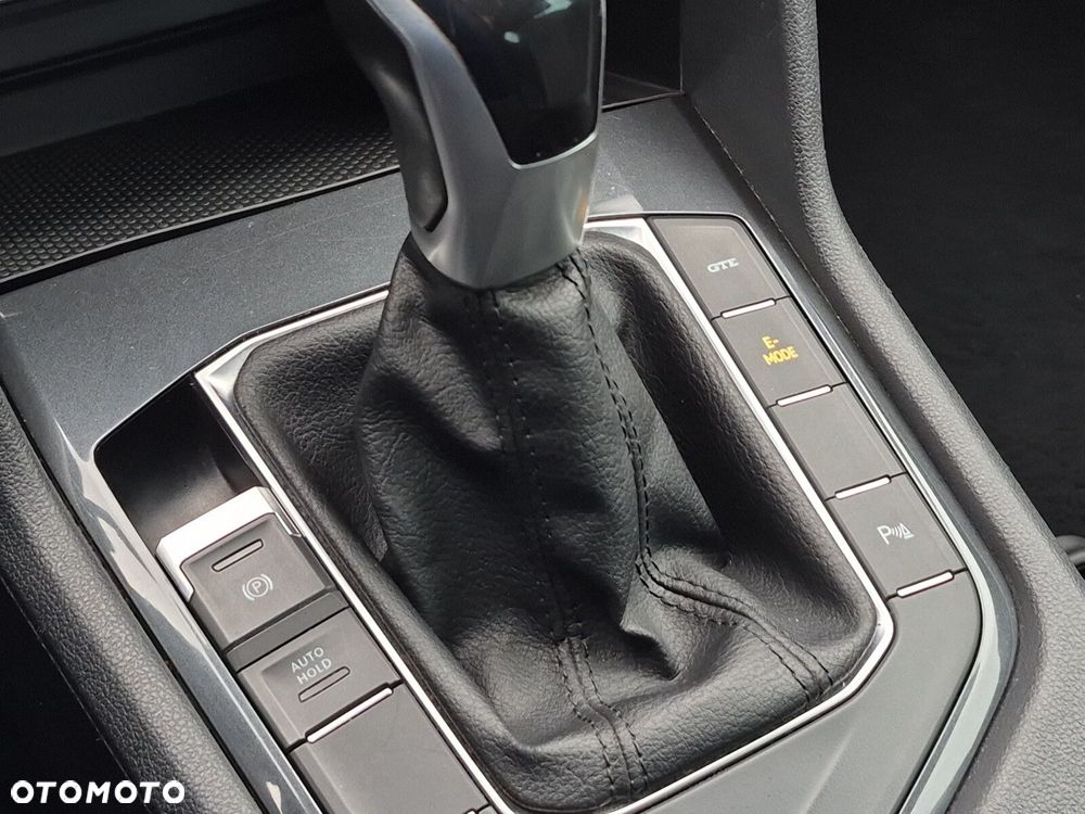 Volkswagen Tiguan - 20