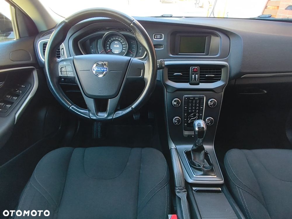 Volvo V40 - 11
