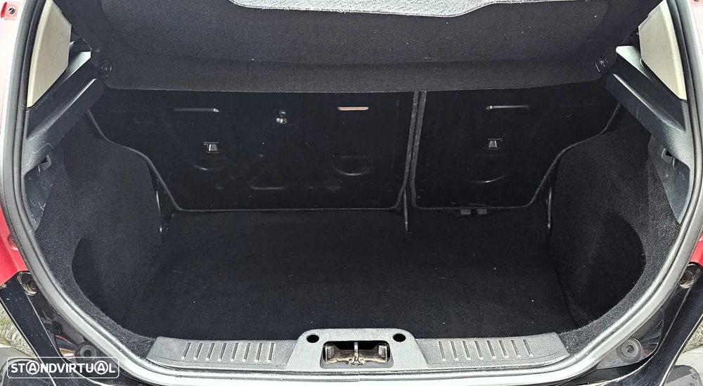 Ford Fiesta 1.4 TDCI - 9