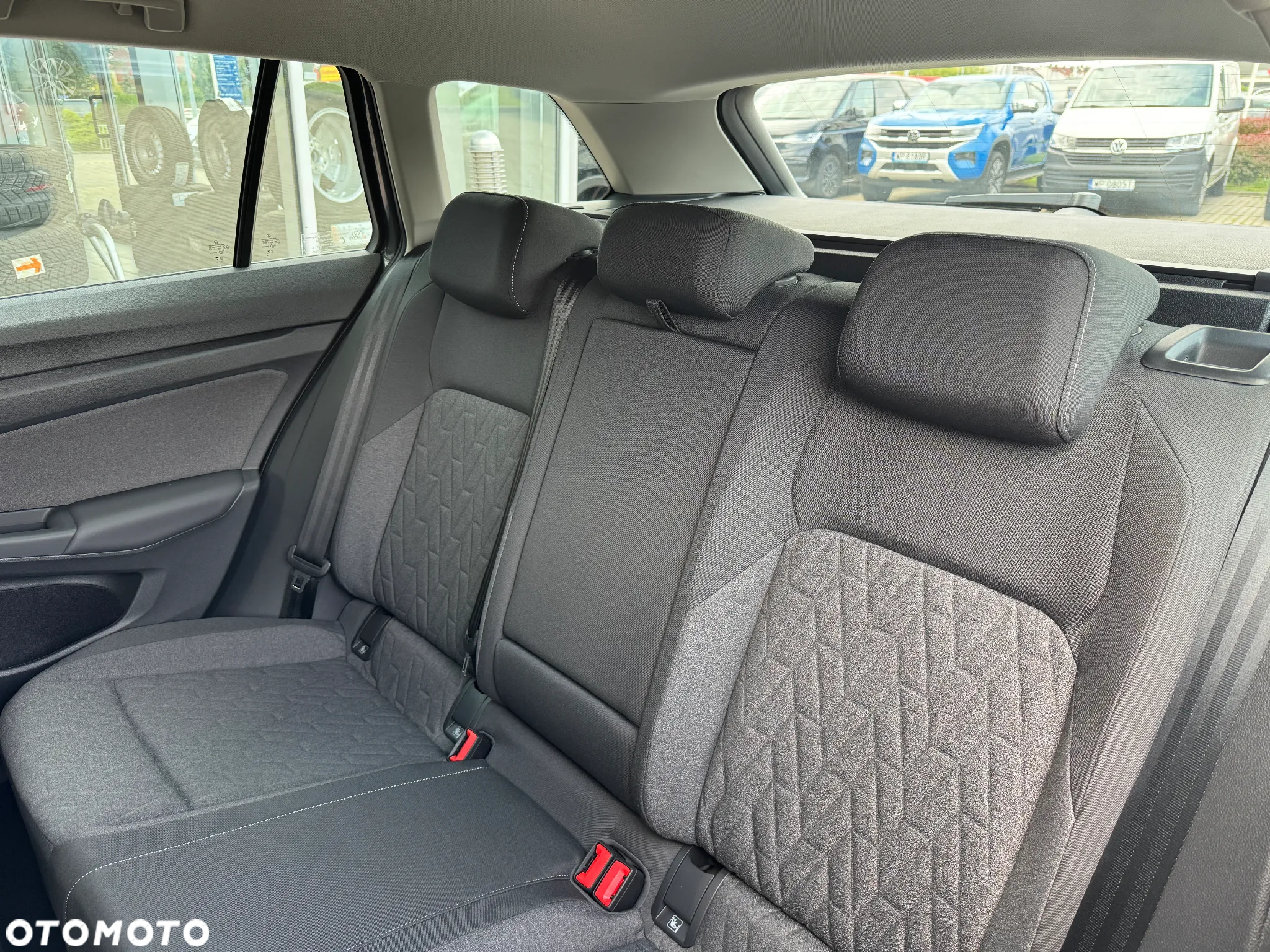 Volkswagen Golf - 12