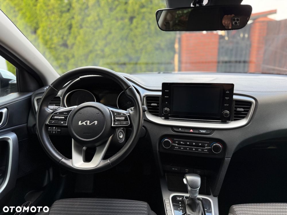 Kia XCeed - 14