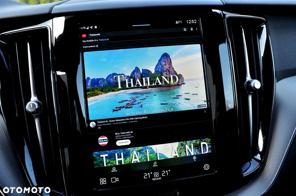 Volvo XC 60 B4 D AWD Plus Dark - 30