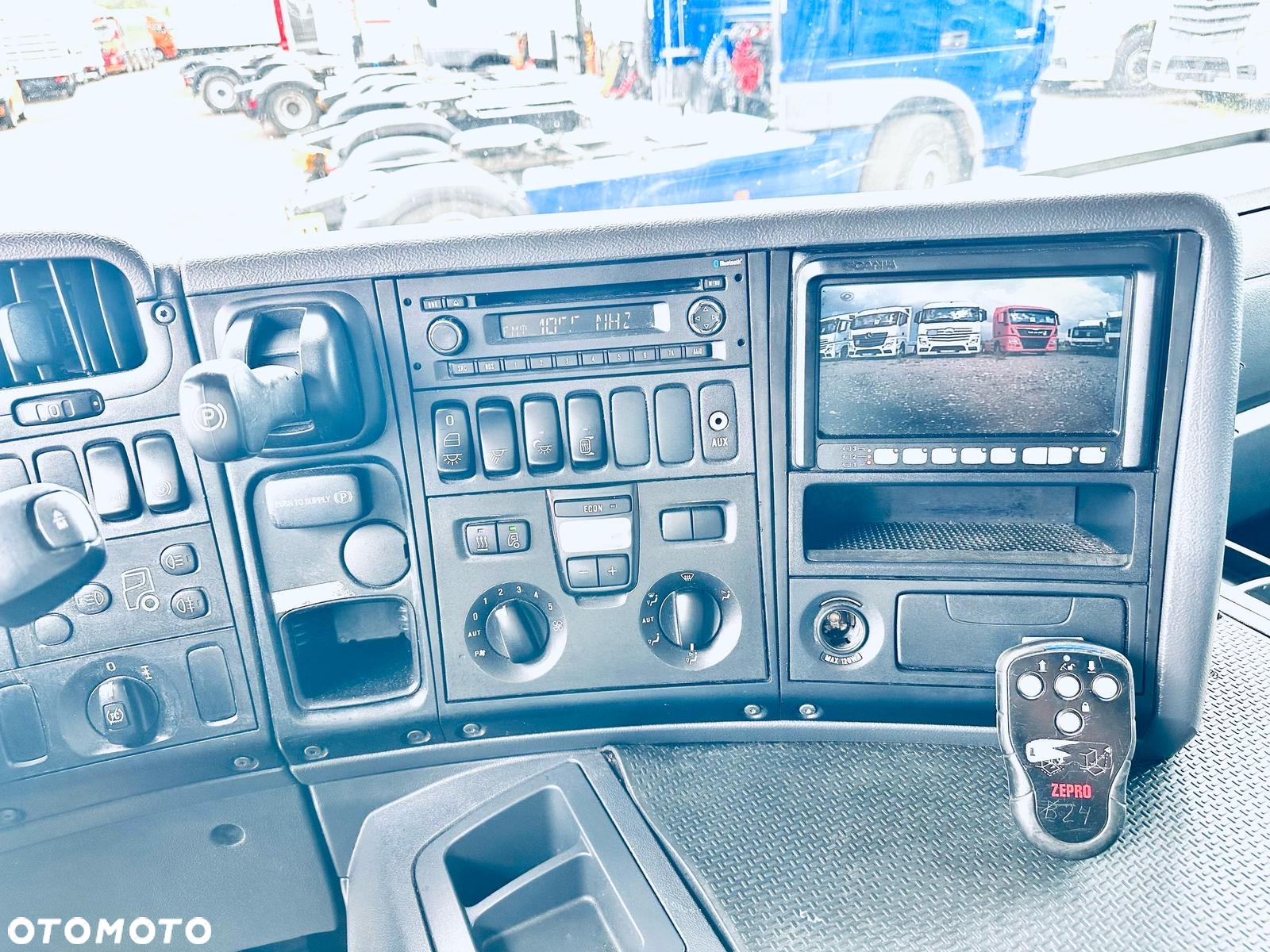 Scania P280 / CHŁODNIA / WINDA ZEPRO - 24