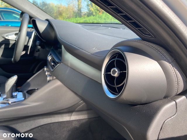 Alfa Romeo Giulia 2.0 Turbo Veloce - 7