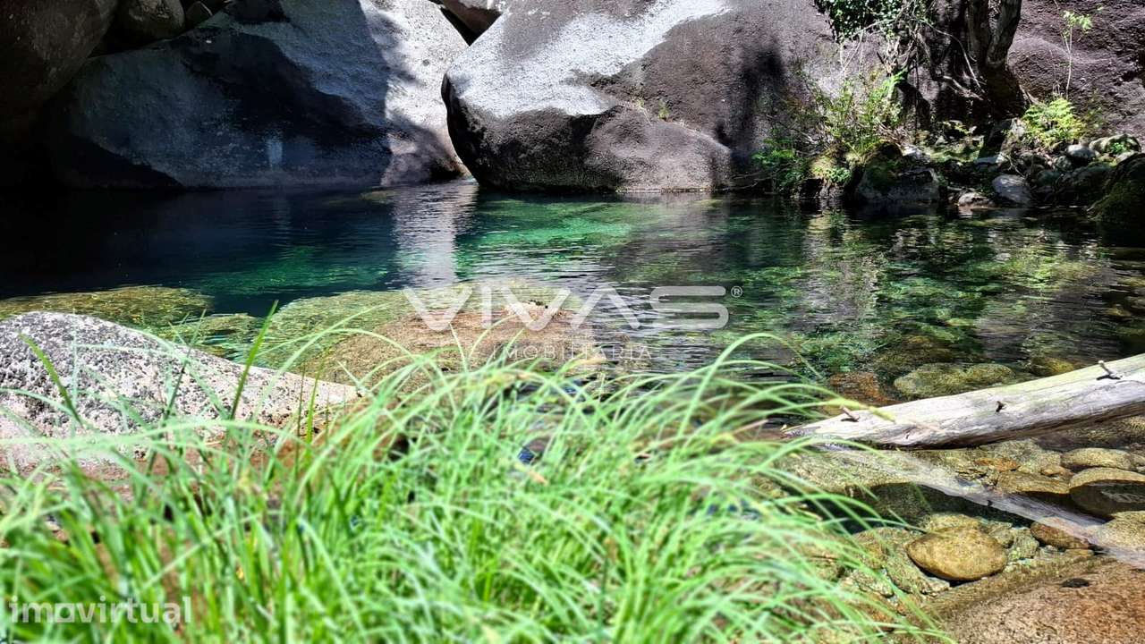 Moradia para Restaurar T0 Venda em Vilar da Veiga,Terras de Bouro - Grande imagem: 3/33