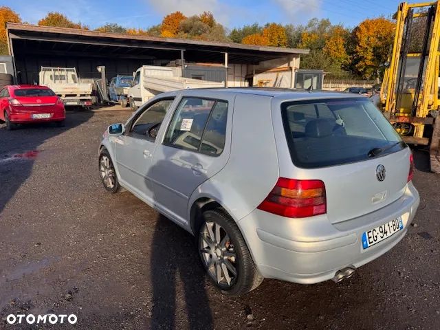 Volkswagen Golf IV 2.8 V6 4Mot - 5