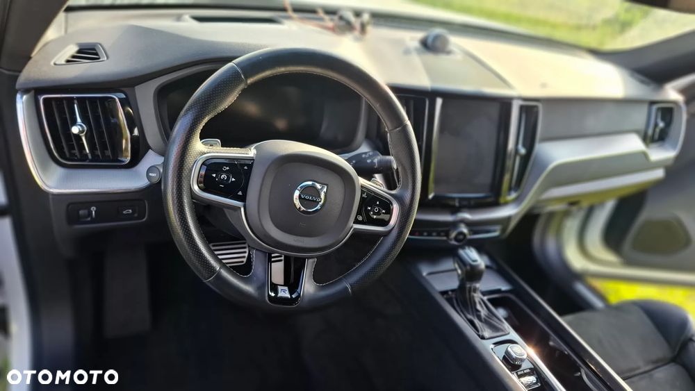 Volvo XC 60 T6 GPF AWD R-Design - 7