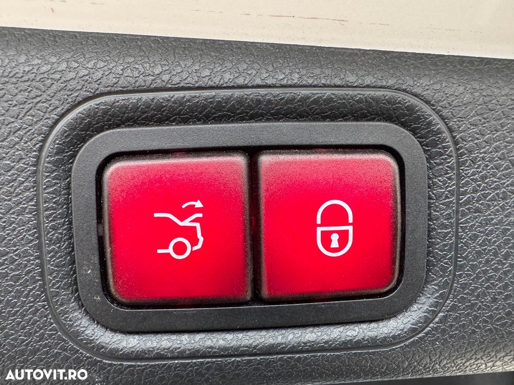 Mercedes-Benz E 300 de T 9G-TRONIC AMG Line - 15