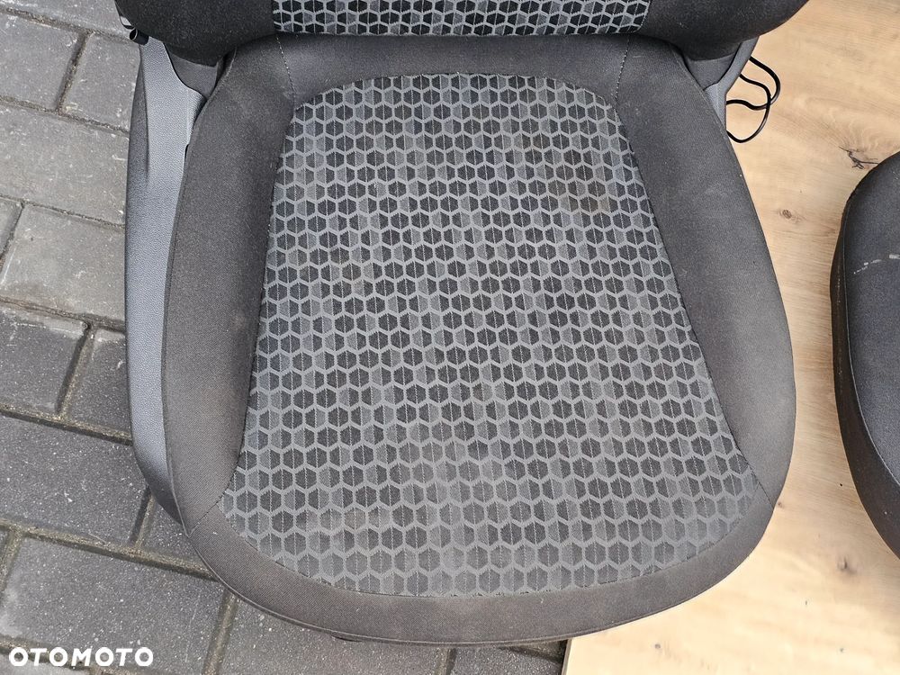 FOTELE PRZEDNIE KANAPA OPARCIE TYŁ MATERIAŁOWE OPEL CORSA E 3 DRZWI EUROPA - 12