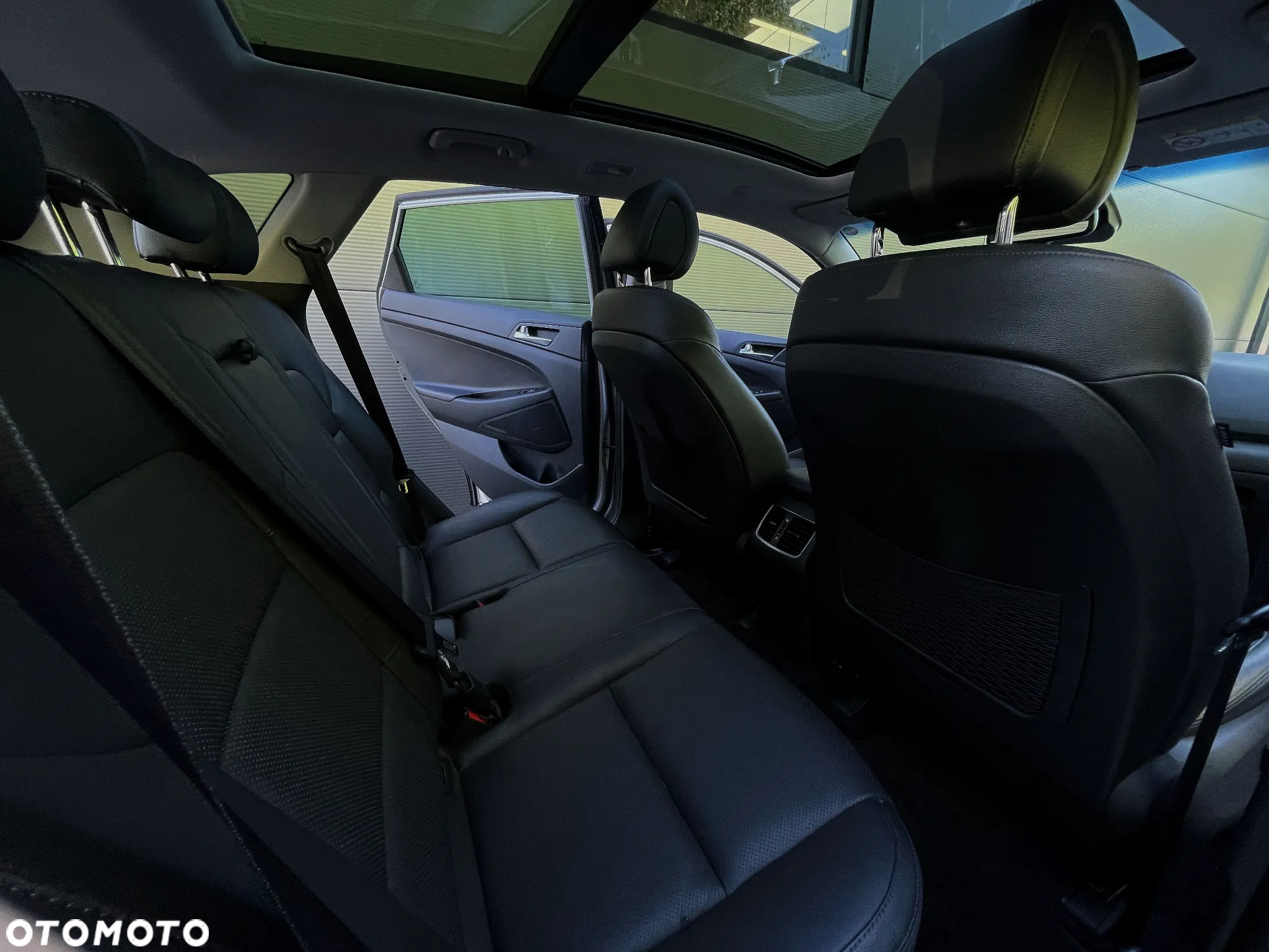 Hyundai Tucson 2.0 CRDi 4WD Automatik Premium - 36
