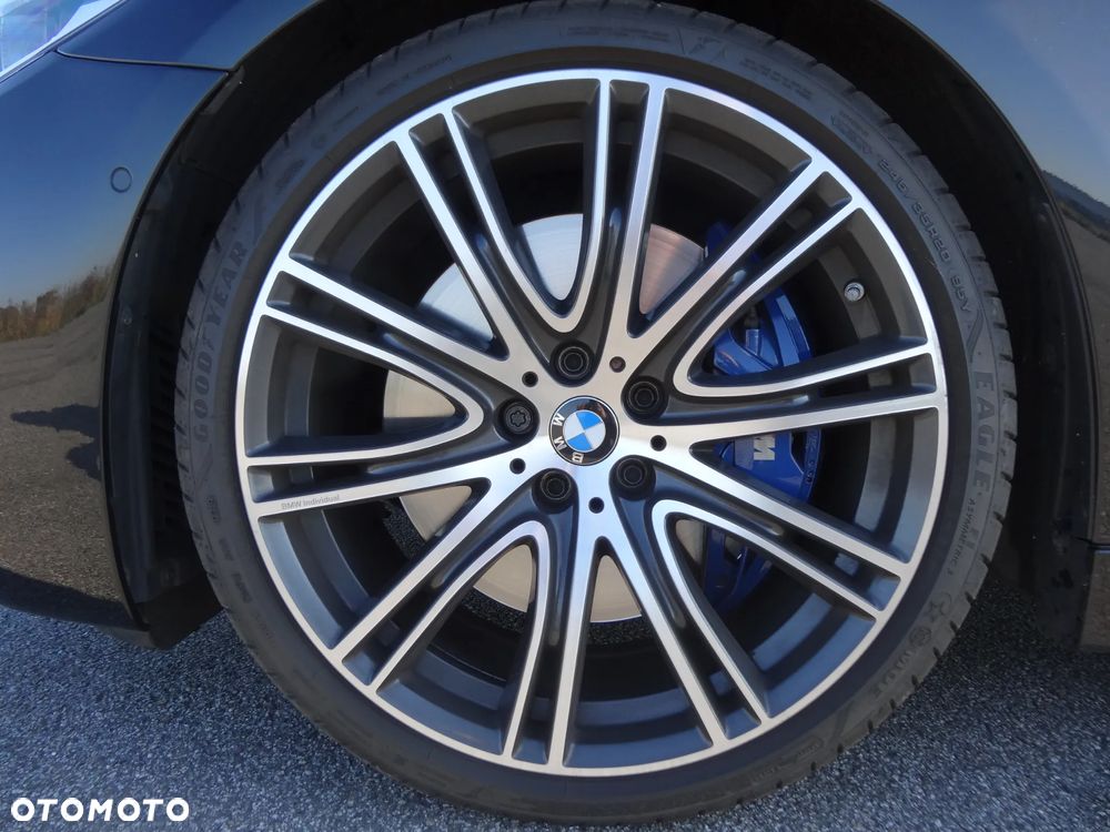 BMW Seria 5 M550d xDrive Touring - 23