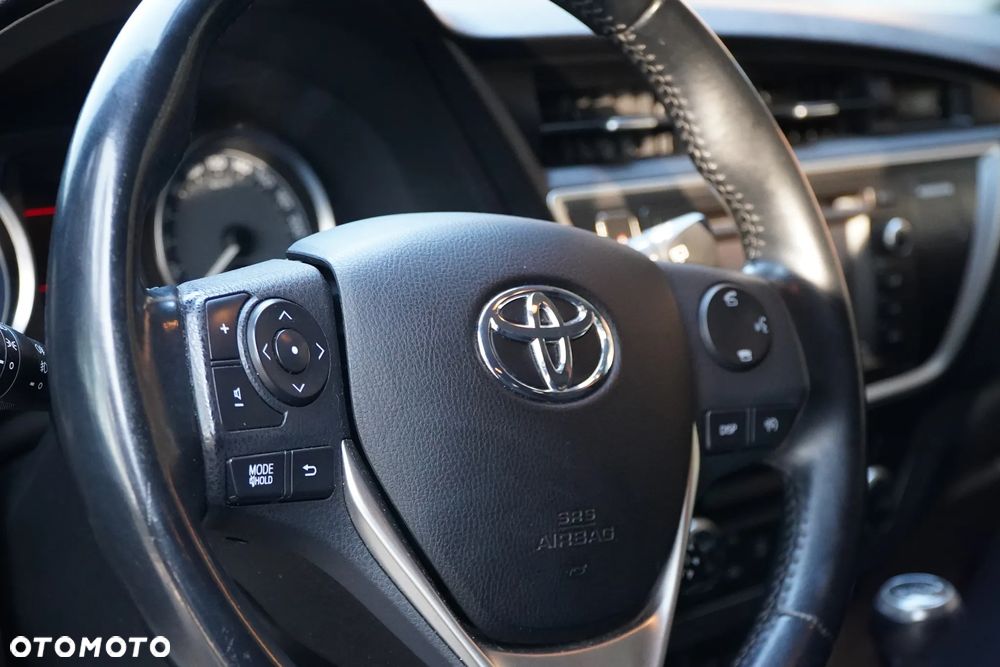 Toyota Auris 2.0 D-4D Comfort - 9