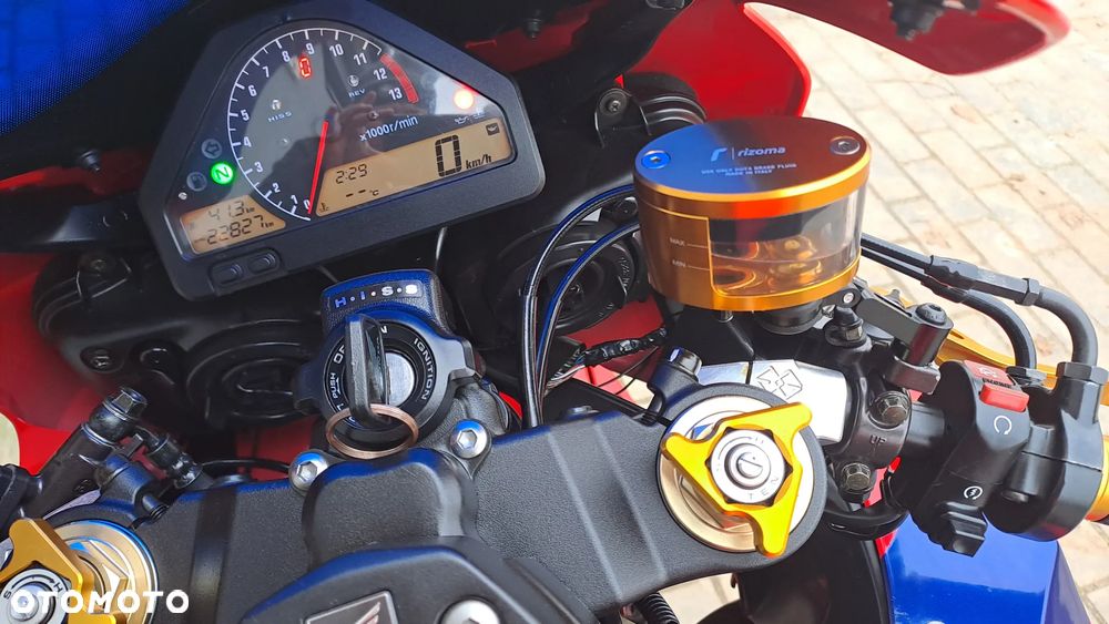 Honda CBR - 23