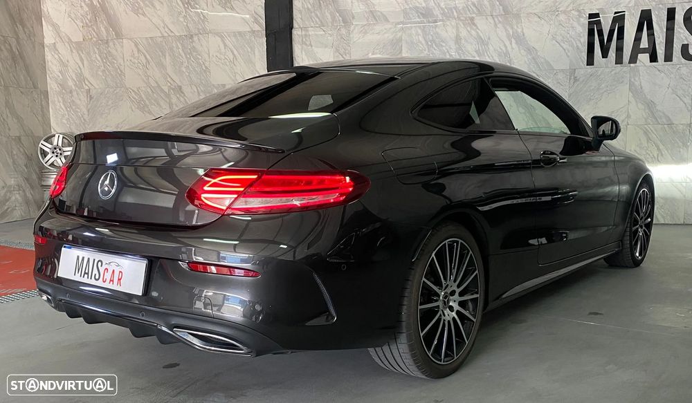 Mercedes-Benz C 220 d AMG Line - 4