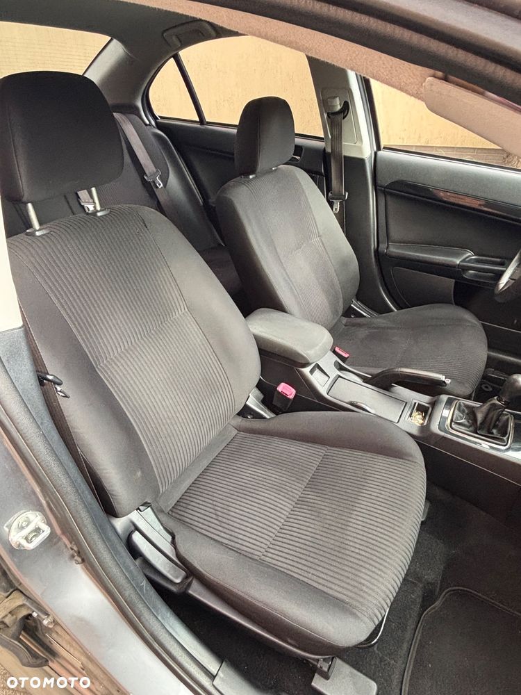Mitsubishi Lancer 1.8 Intense - 9
