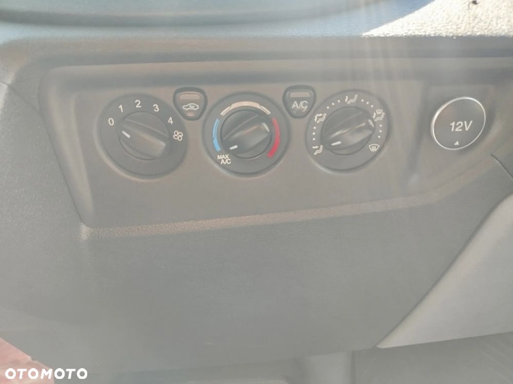 Ford Transit ŚREDNIAK KLIMA STAN SALON - 39