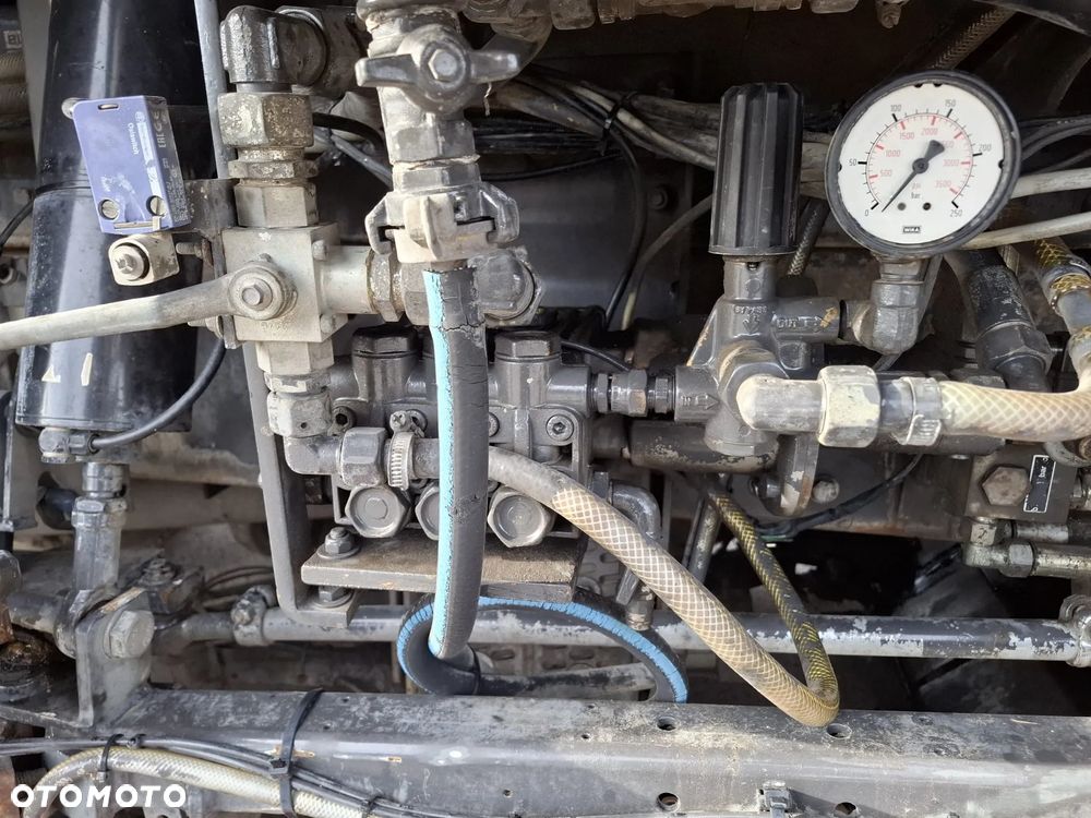 Renault Premium 260 Zamiatarka BUCHER Schorling Szczotki L/R 2 Silniki Karcher - 4