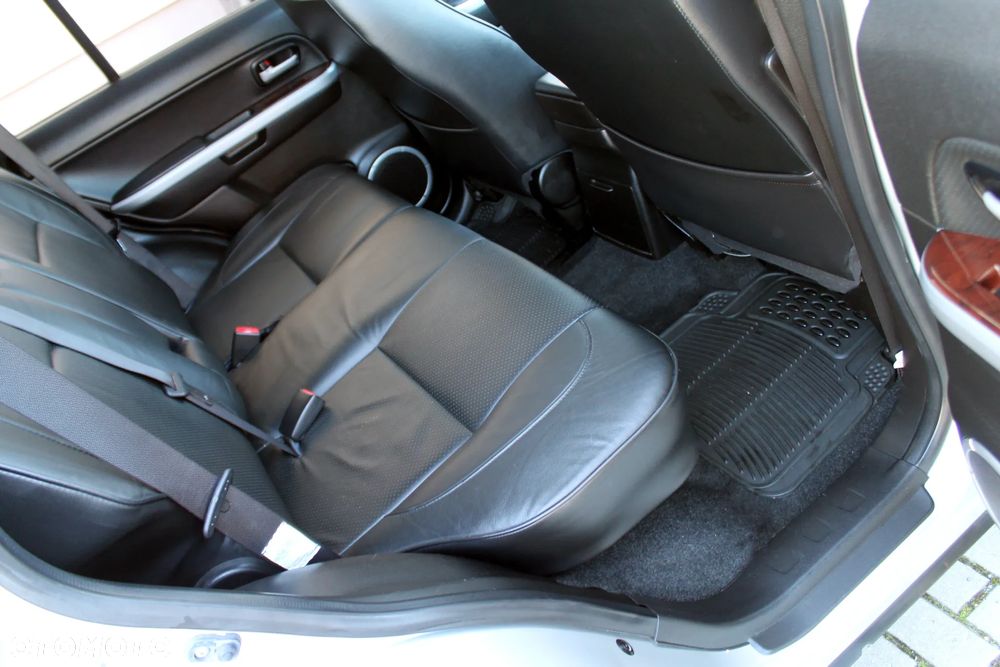 Suzuki Grand Vitara 1.9 DDiS Comfort + DPF - 13