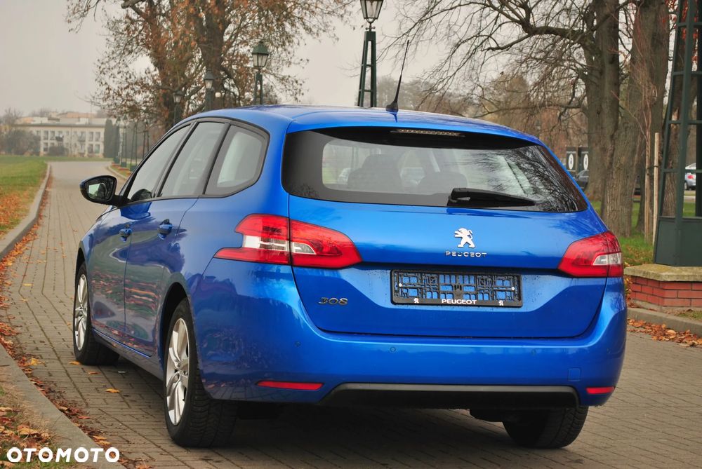 Peugeot 308 1.5 BlueHDi Active Pack Business S&S EAT8 - 6