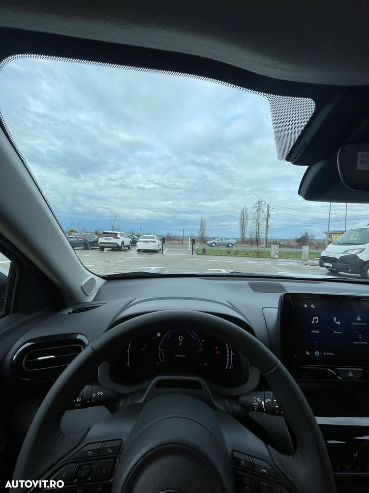 Toyota Yaris Cross 1.5 VVT-i HSD 116 4x2 HEV Active - 13