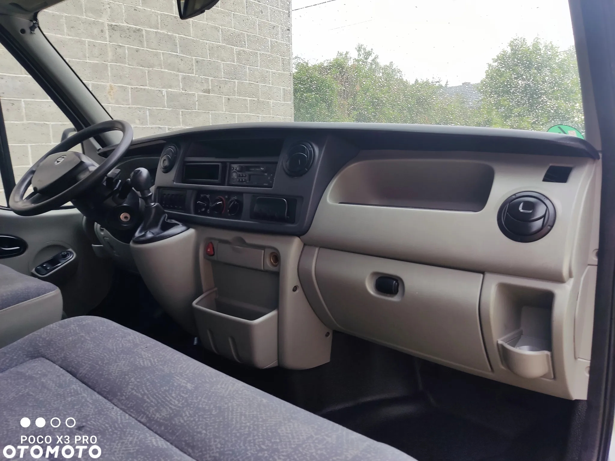 Nissan Interstar - 17