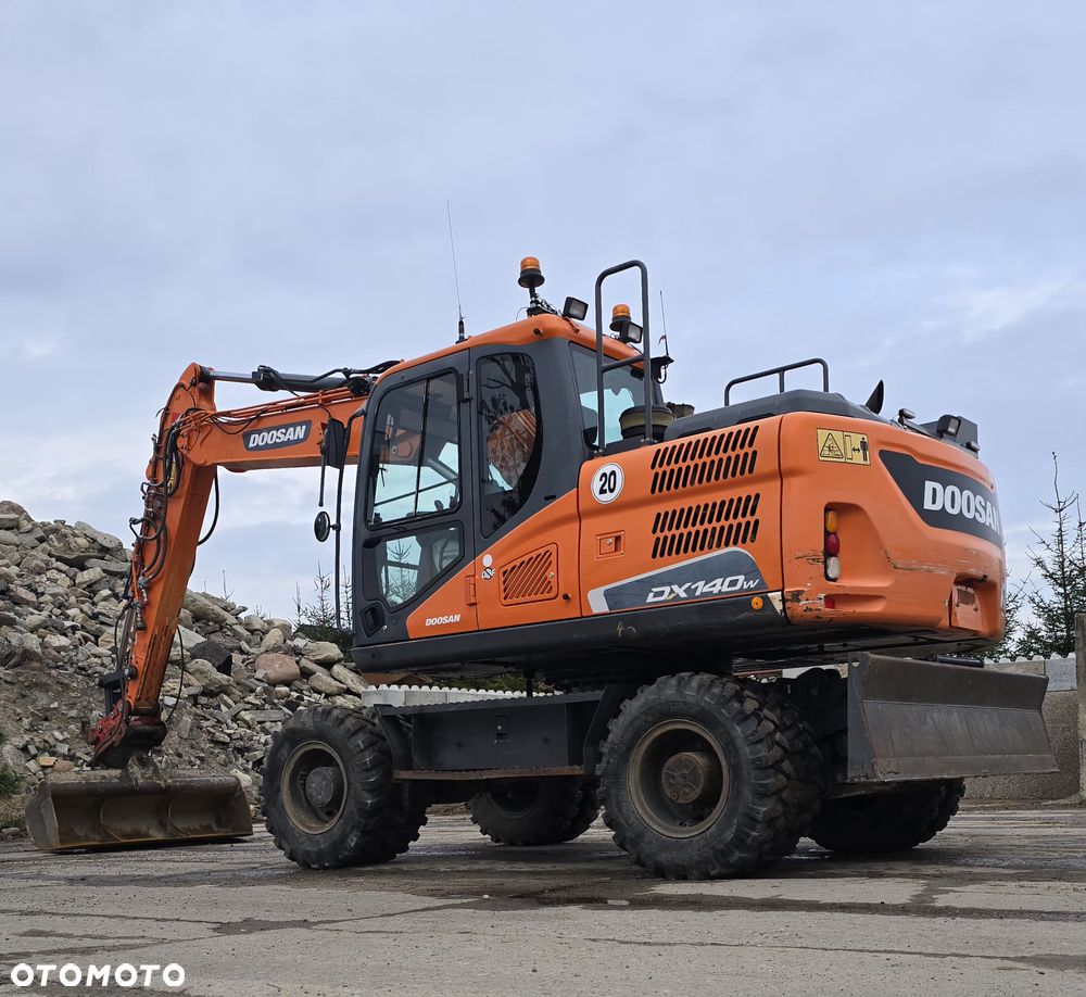 Doosan 140 w5 - 11