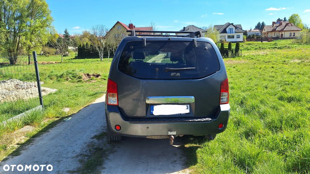 Nissan Pathfinder 2.5 dCi Premium - 3
