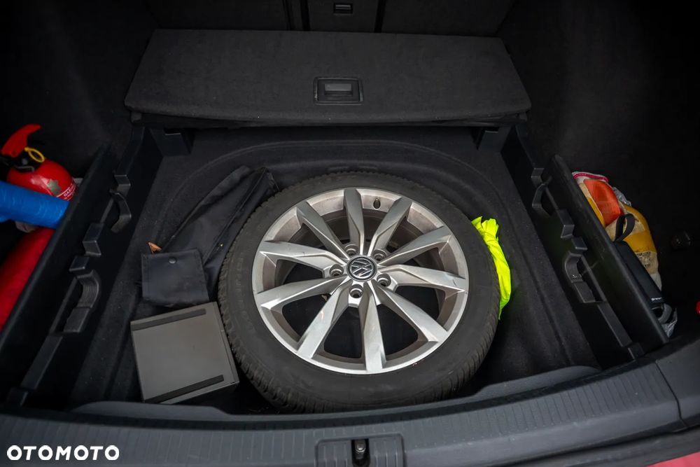 Volkswagen Golf Variant 2.0 TDI SCR DSG Highline - 39