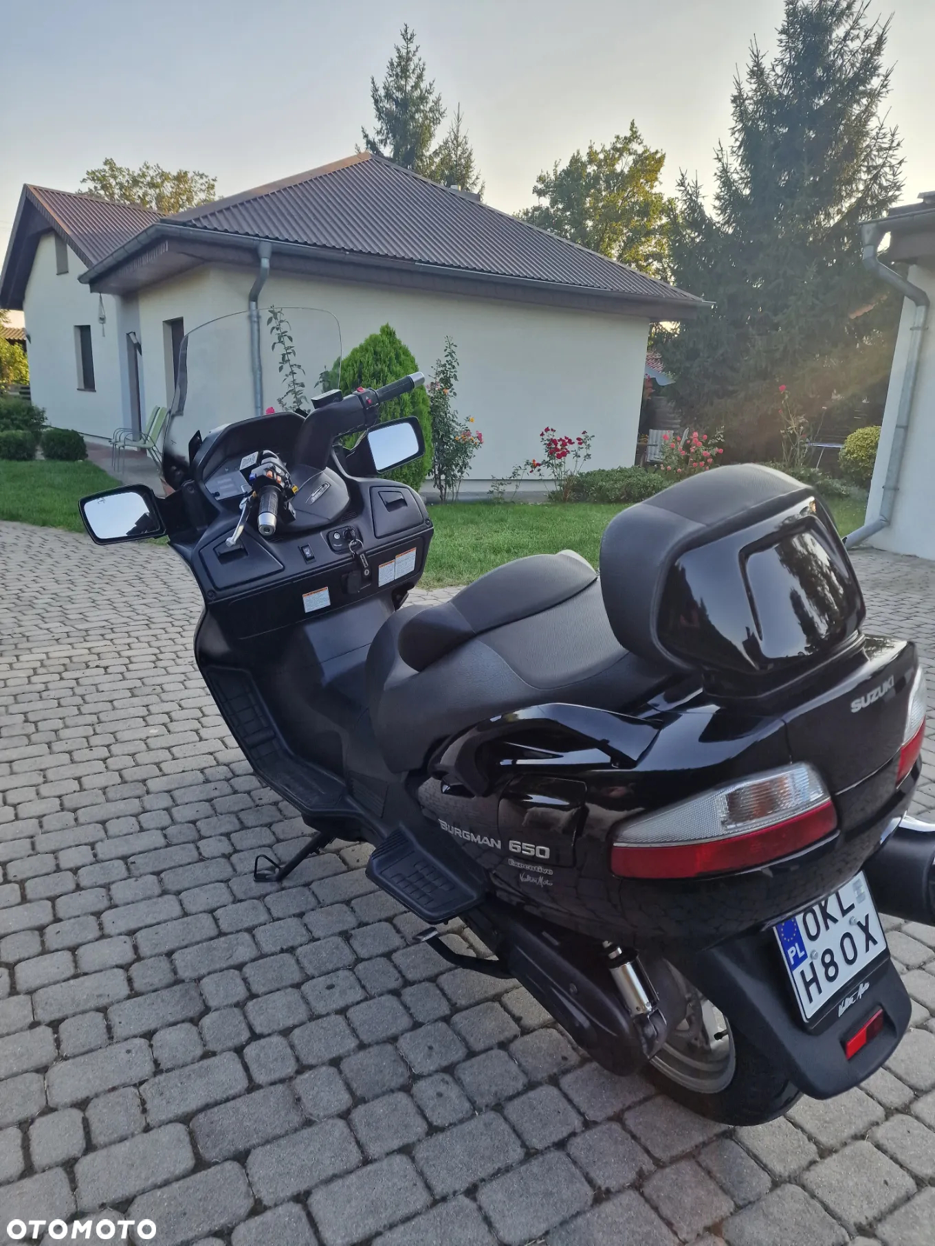 Suzuki Burgman - 4