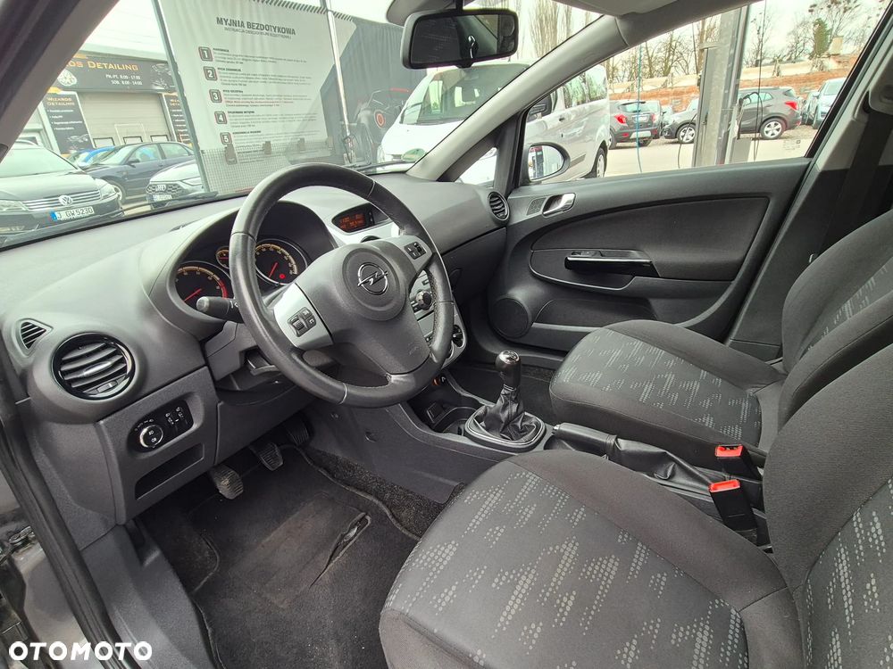 Opel Corsa 1.4 16V Satellite - 28