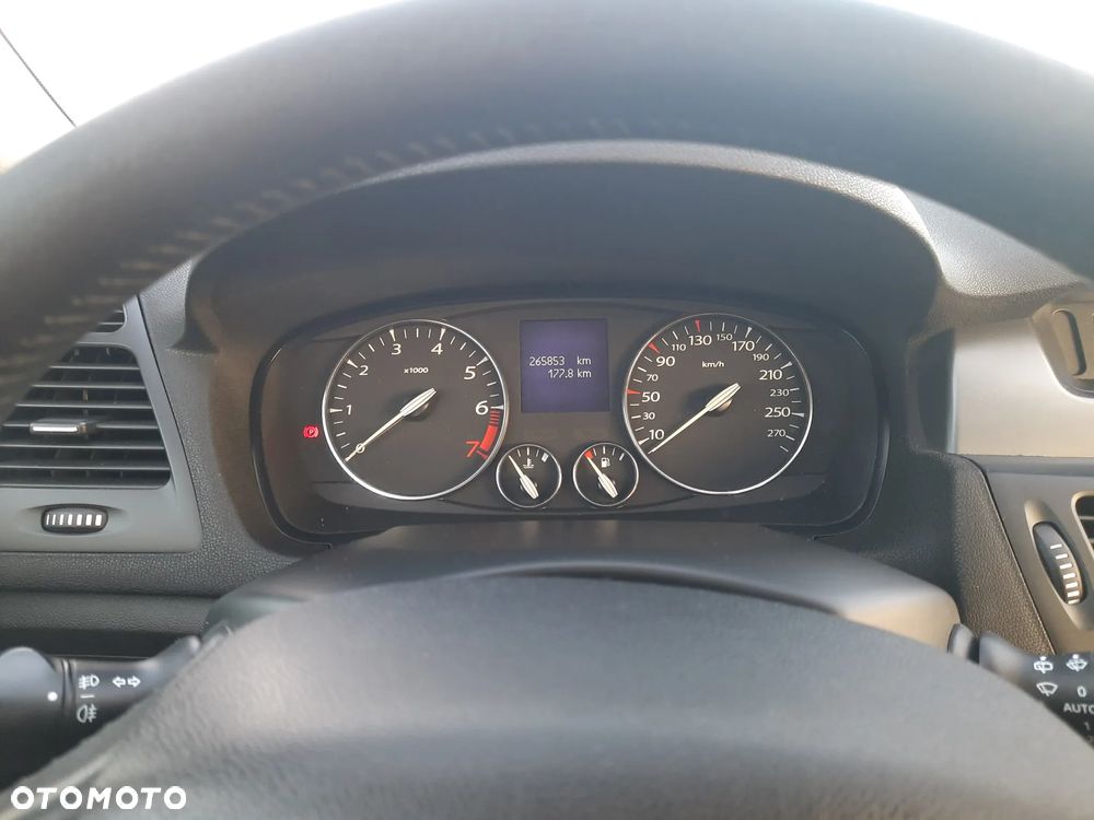 Renault Laguna 2.0 Expression - 8