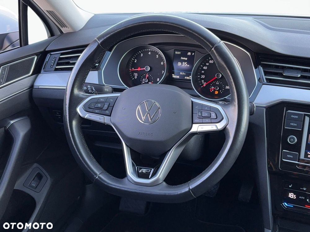 Volkswagen Passat Variant - 17