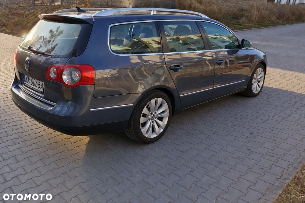 Volkswagen Passat 2.0 TDI DPF Sportline - 12