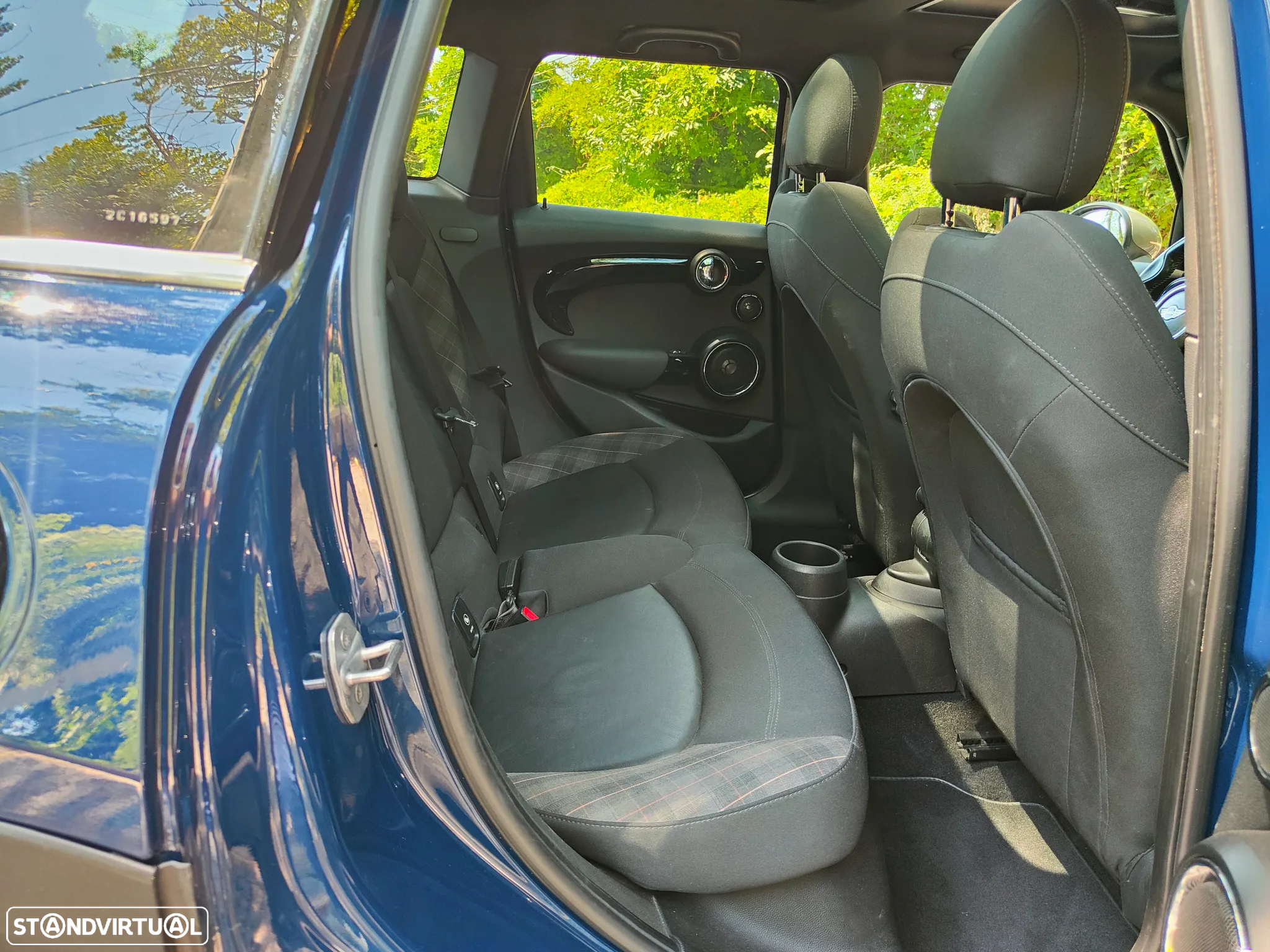 MINI 5 Portas Cooper SD Sport Aut. - 7