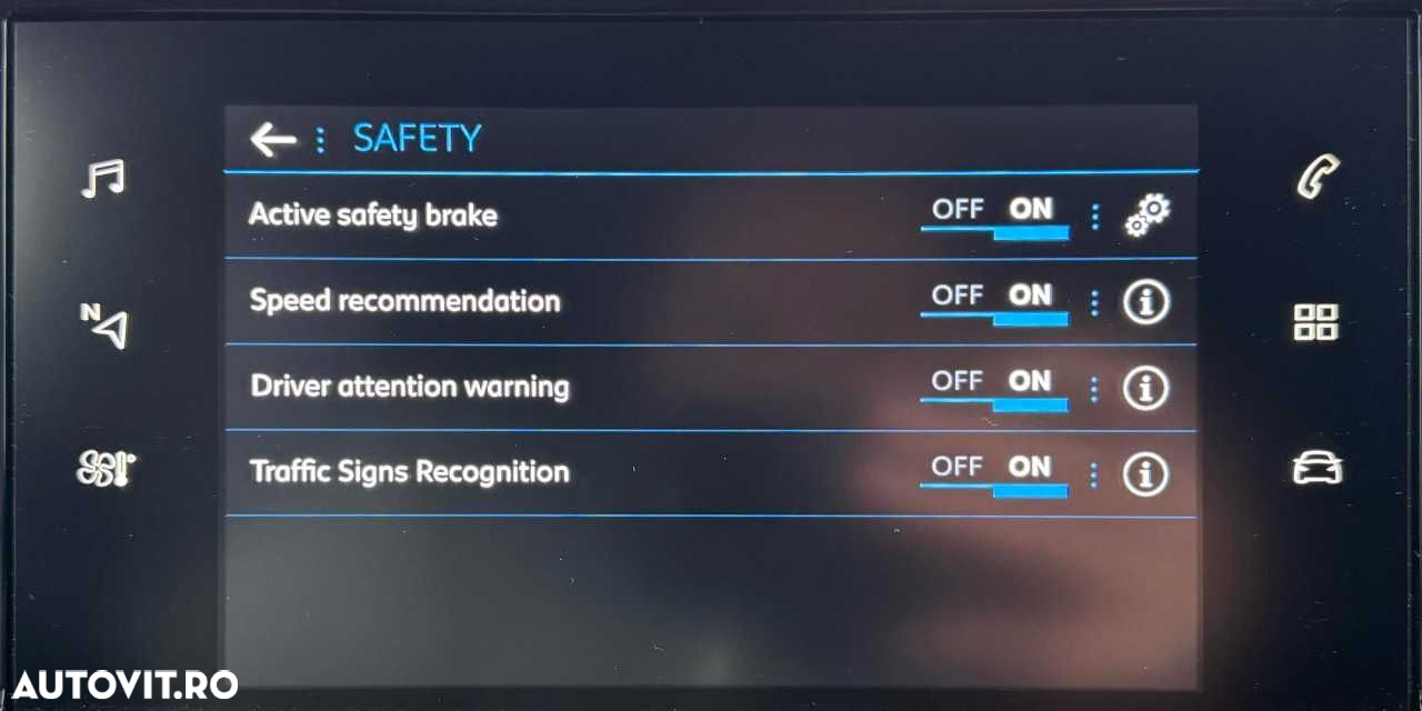 Peugeot 2008 PureTech 130 EAT8 Allure - 37
