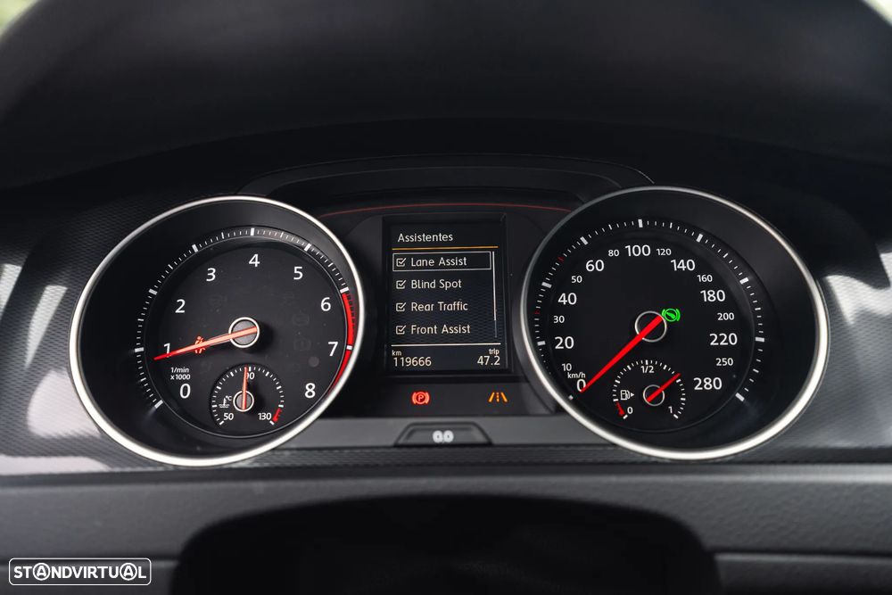 VW Golf GTI Performance BlueMotion DSG - 10