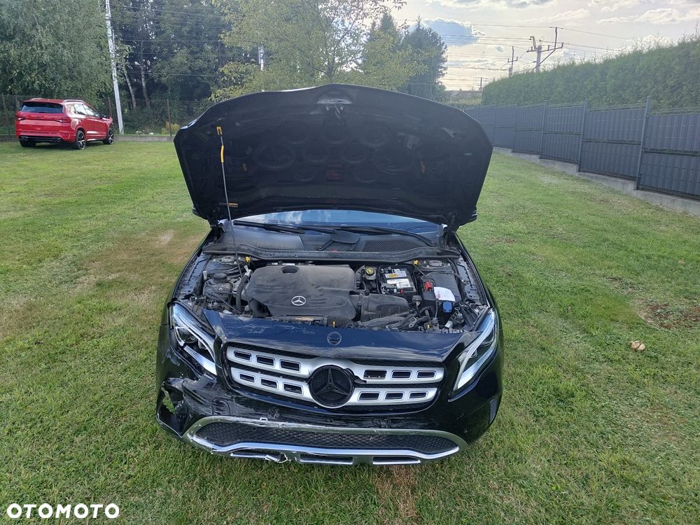 Mercedes-Benz GLA 250 7G-DCT Peak Edition - 20