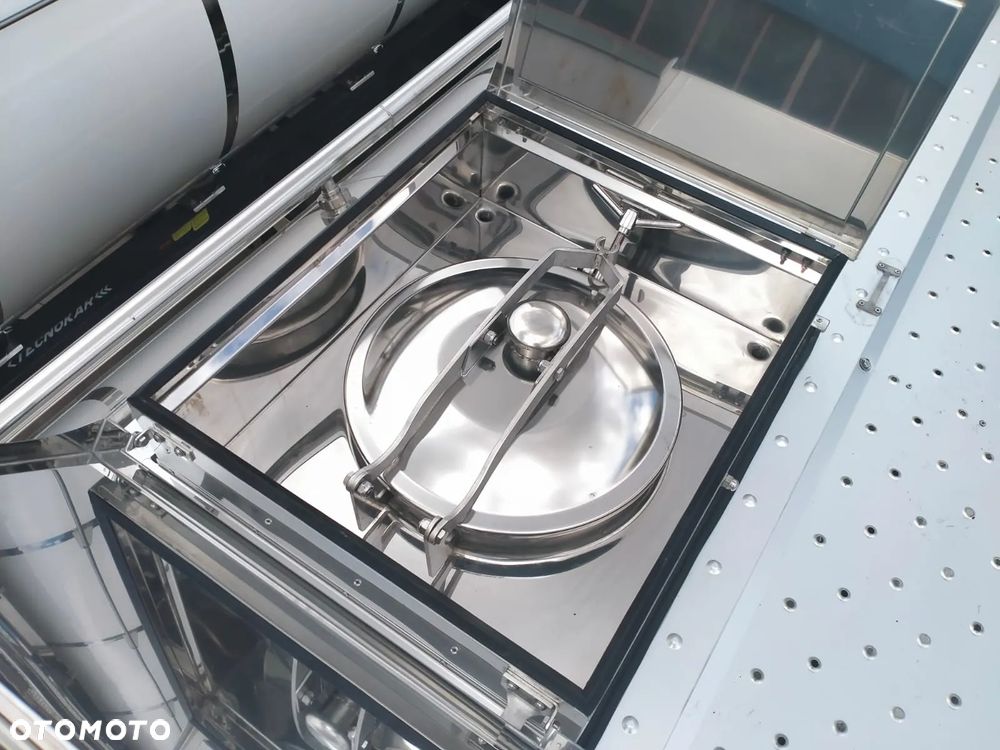 Grapar Light podwozie TECNOKAR / Cysterna ATP / MLEKO / OLEJE SPOŻ / ODBIÓR - 8