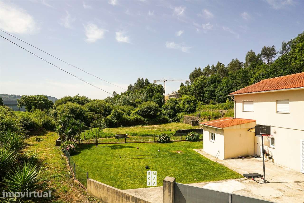 Terreno Urbano  Venda em Oliveira de Azeméis, Santiago de Riba-Ul, Ul, - Grande imagem: 4/29