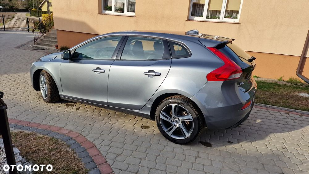 Volvo V40 D2 Geartronic Momentum - 13