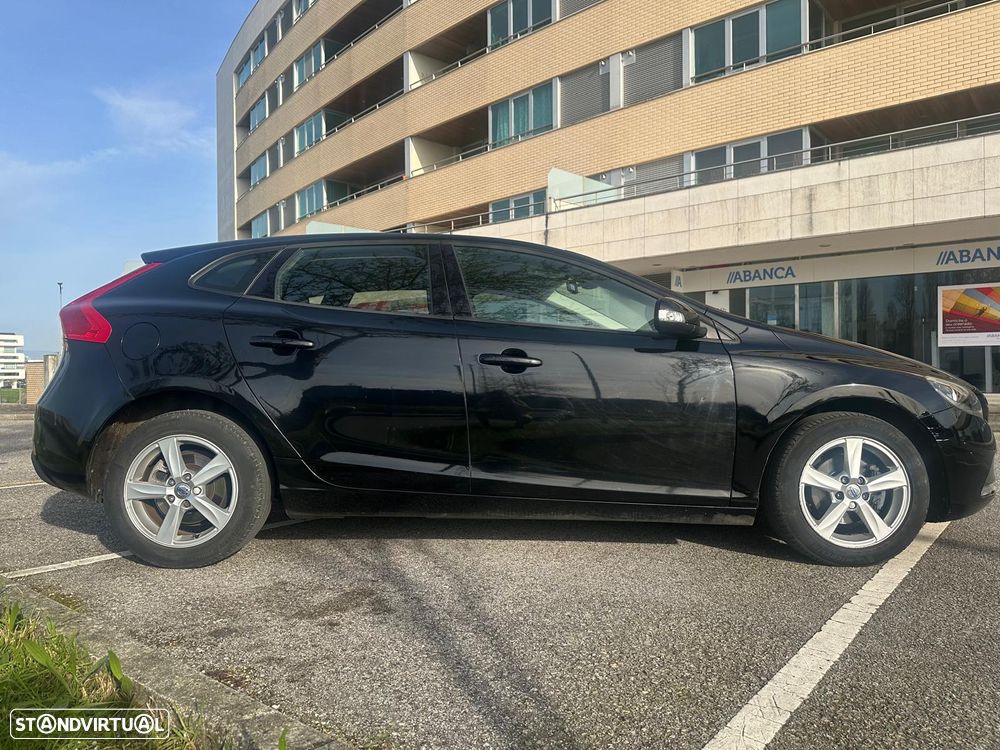 Volvo V40 2.0 D2 Momentum - 9