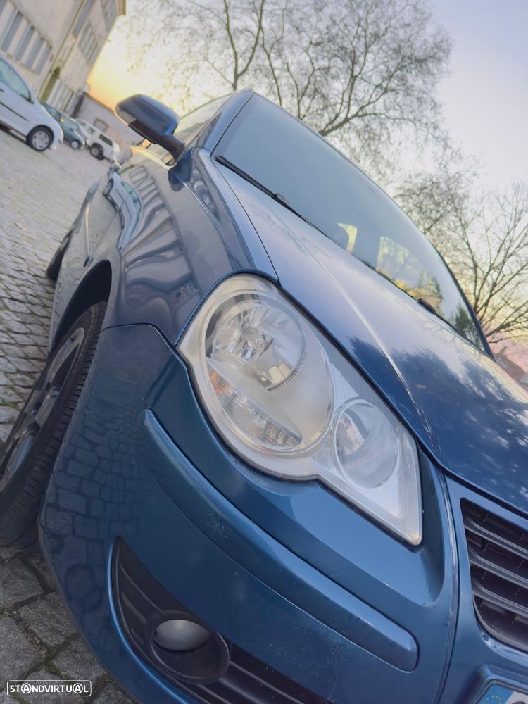 VW Polo 1.2 Confortline - 2