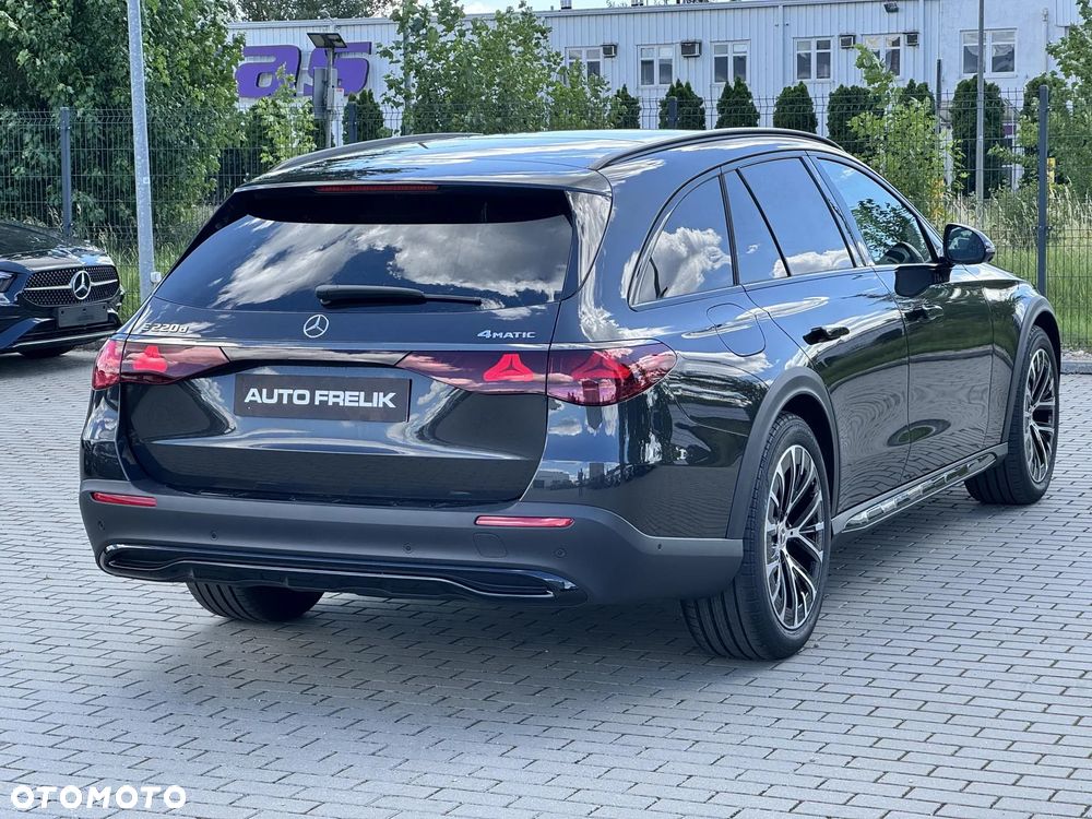 Mercedes-Benz Klasa E 220 d mHEV 4-Matic All-Terrain Avantgarde 9G-Tronic - 10