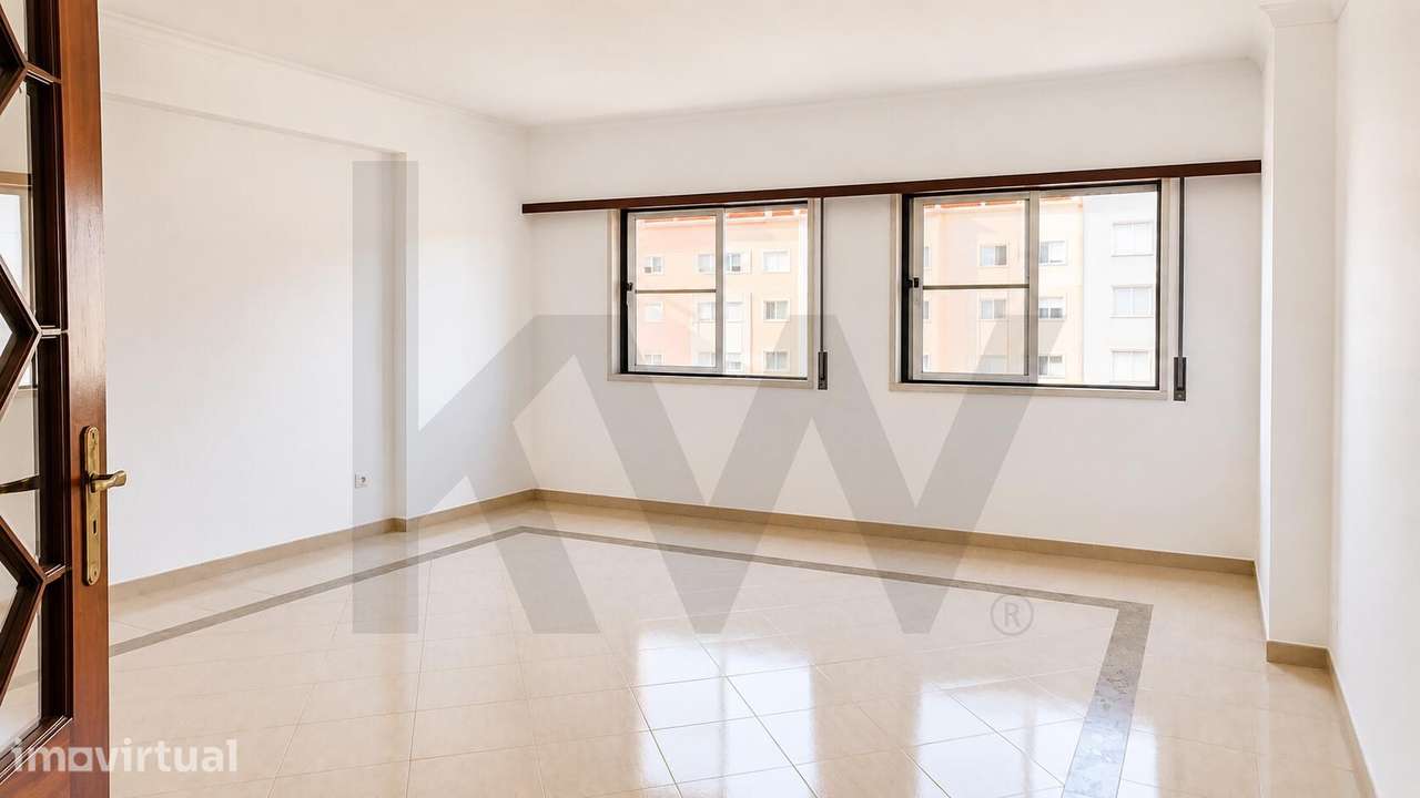 Apartamento T3 para Venda em Prior Velho, Loures | Parqueamento e Vist - Grande imagem: 2/26