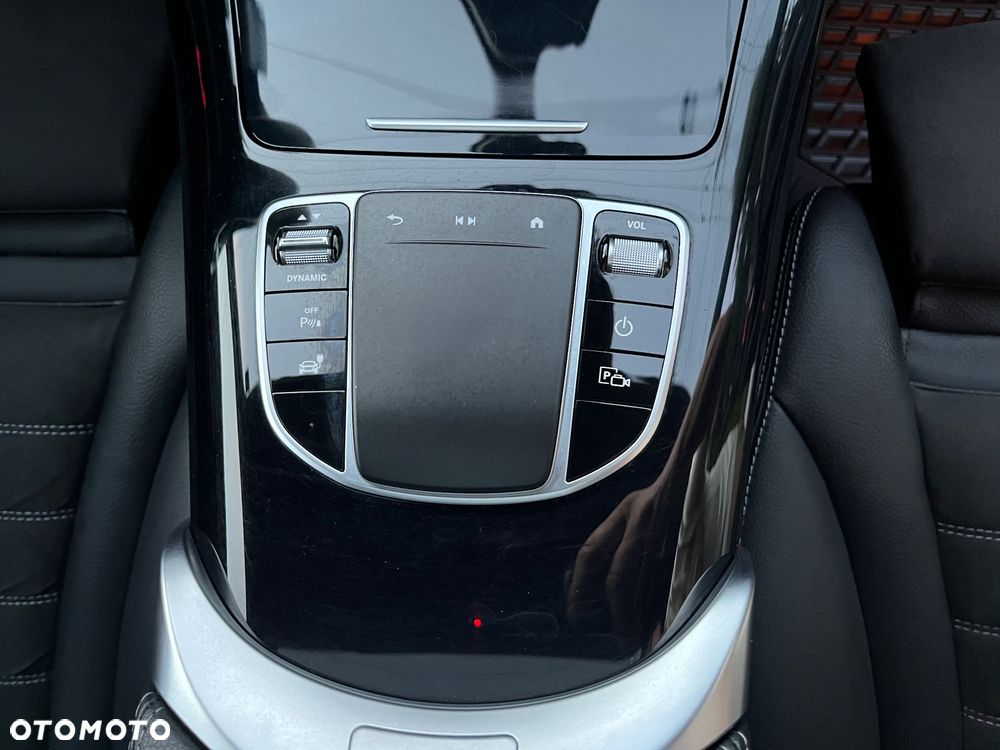 Mercedes-Benz EQC 400 4-Matic Sport - 21