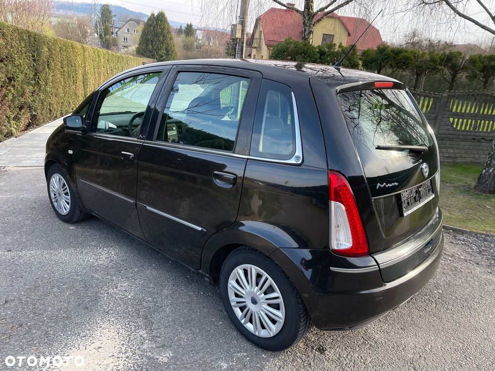 Lancia Musa 1.4 16V Gold - 2