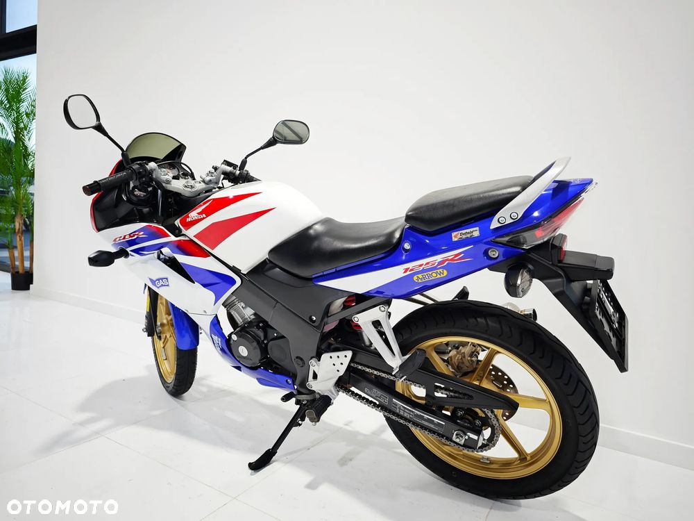 Honda CBR - 12