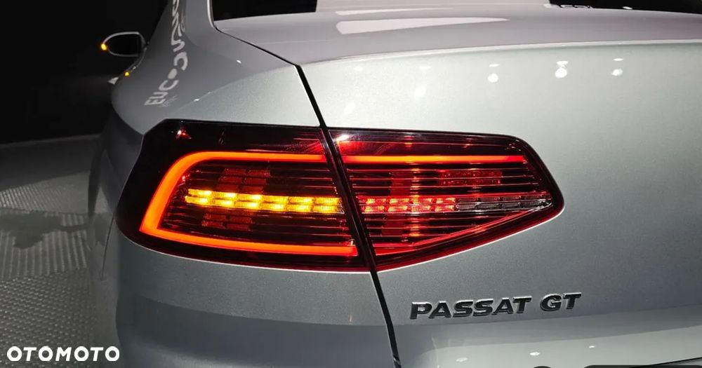 Volkswagen Passat 2.0 TDI SCR 4Motion DDG Highline - 9